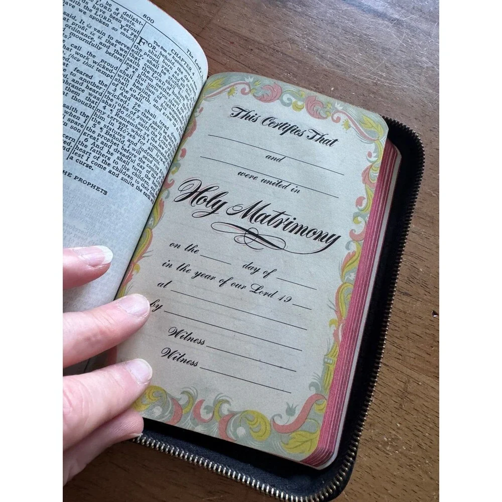 vintage mid-20th-century King James Version (KJV) zippered 